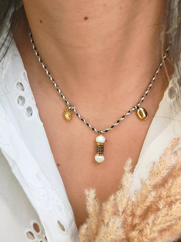 Collier walili