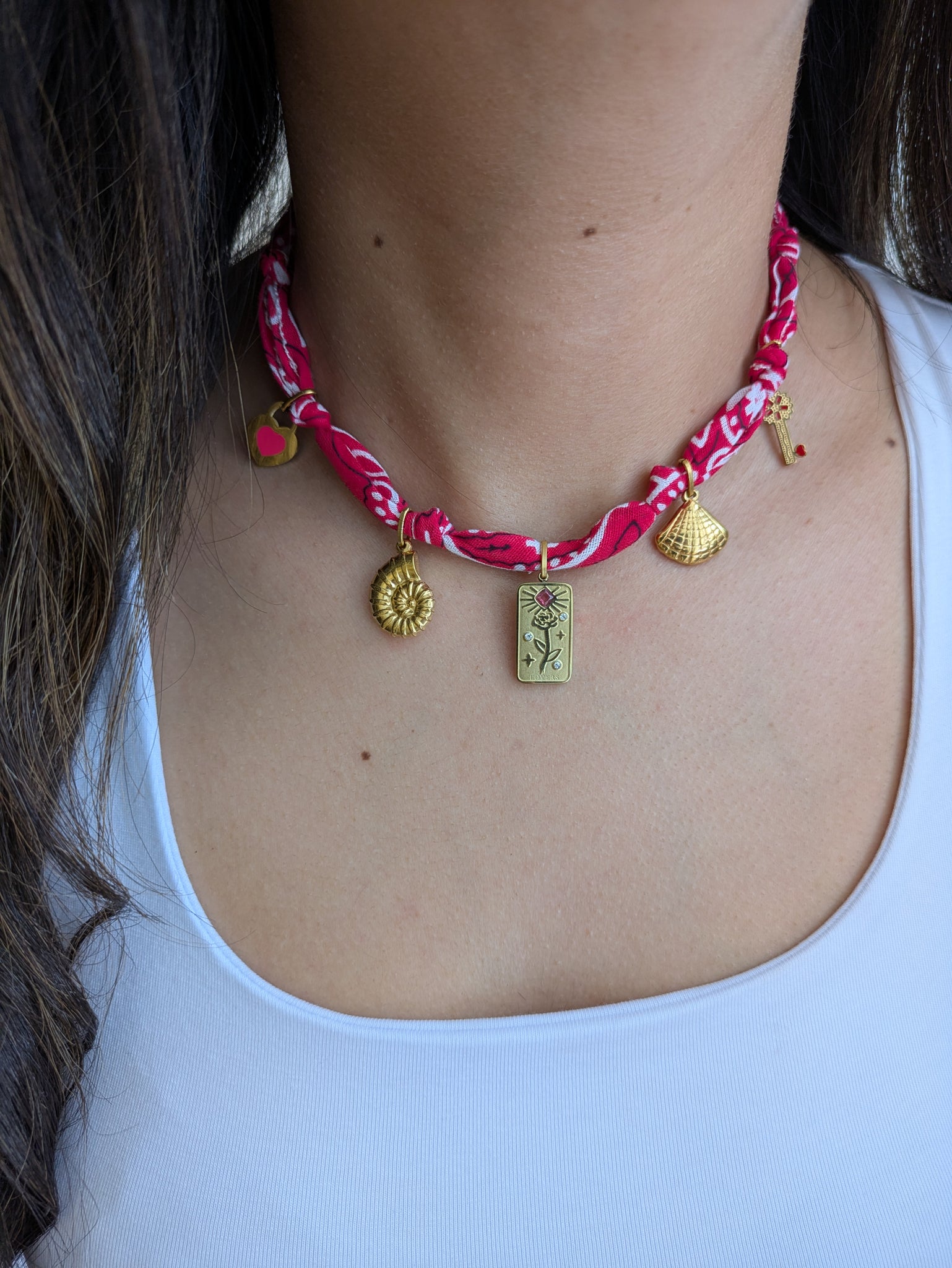 Collier Bandana Rose
